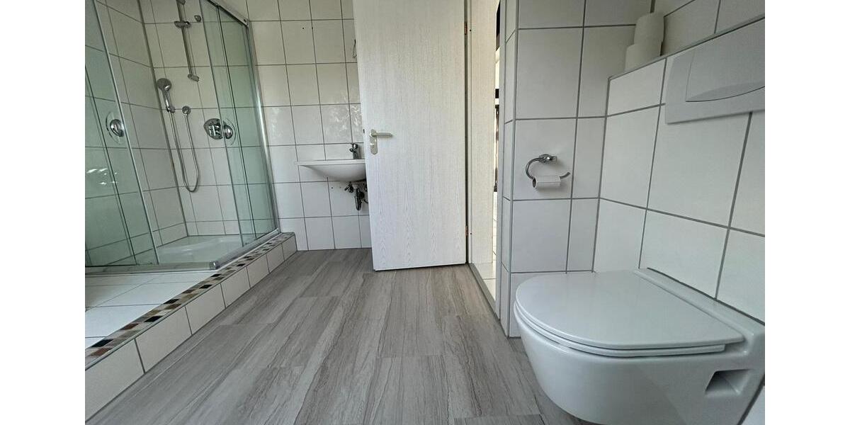 Dachgeschoßwohnung Karlsdorf-Neuthard Neuthard - 3 Zimmer, 74 m&sup2;, 800&euro; | Angebot:26178562