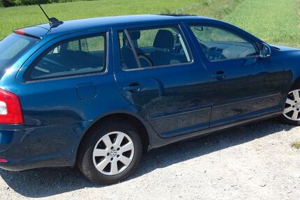 Skoda Octavia 182.000 km 6.200 &euro; Ditzingen 71254