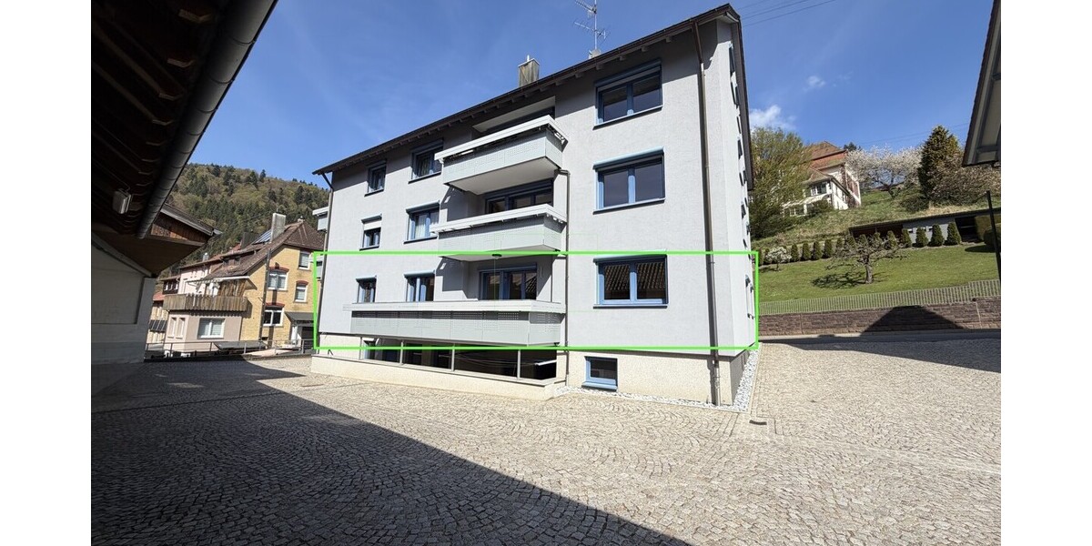Haus im Haus- 6,5 Zimmer Wohnung in zentraler Lage - Etagenwohnung Höfen an der Enz Höfen (Enz) | Angebot:26888565