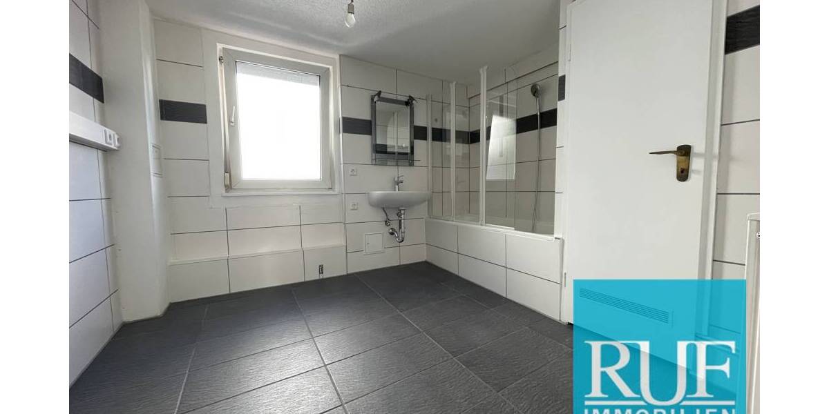 Etagenwohnung Niefern-Öschelbronn Niefern - 2 Zimmer, 88 m&sup2;, 650&euro; | Angebot:26388257