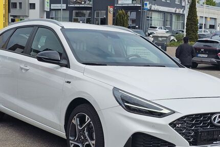 Hyundai i30 17.866 km 20.950 &euro; Leonberg 71229