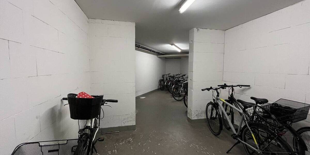 Etagenwohnung Karlsruhe Nordstadt - 4 Zimmer, 119 m&sup2;, 1.700&euro; | Angebot:26486220