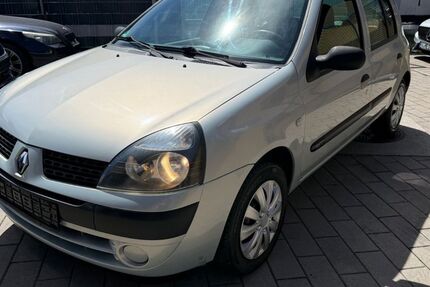 Renault Clio 114.000 km 1.999 &euro; Malsch 76316