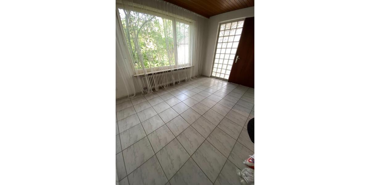 Doppelhaushälfte mit Garten in Leonberg (zentrale Lage) 6 zimmer