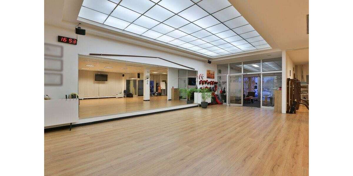 Einzelhandel in Calw 155.000 € 190 m² zimmer