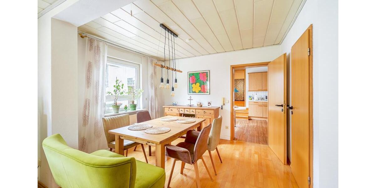 Einfamilienhaus Karlsruhe Rüppurr - 8 Zimmer, 184 m&sup2;, 650.000&euro; | Angebot:27132353