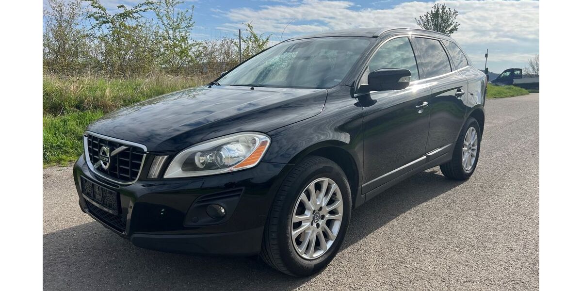 Volvo XC60 321.060 km 7.899 &euro; Leonberg 71229