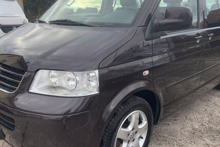 VW T5 Transporter 170.000 km 16.950 € Sindelfingen/Stuttgart 71069