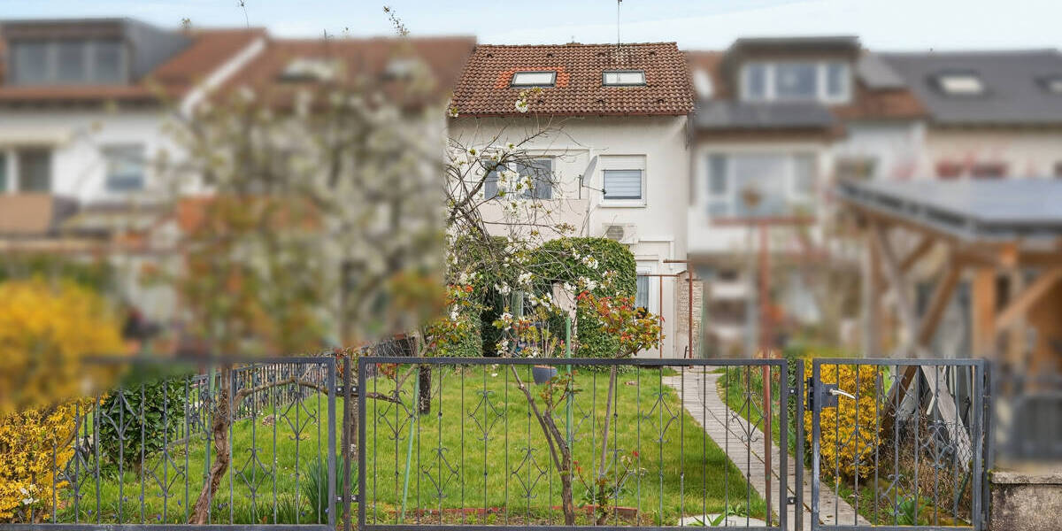 Reihenmittelhaus Karlsruhe / Grünwinkel Grünwinkel - 6 Zimmer, 122 m&sup2;, 549.000&euro; | Angebot:26343555