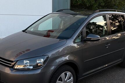 VW Touran 198.872 km 8.400 &euro; Karlsruhe 76133