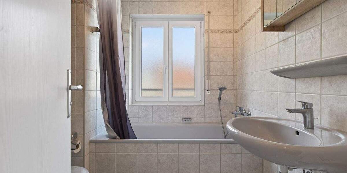 Etagenwohnung Stutensee / Spöck Spöck - 4 Zimmer, 96 m&sup2;, 384.000&euro; | Angebot:25681062
