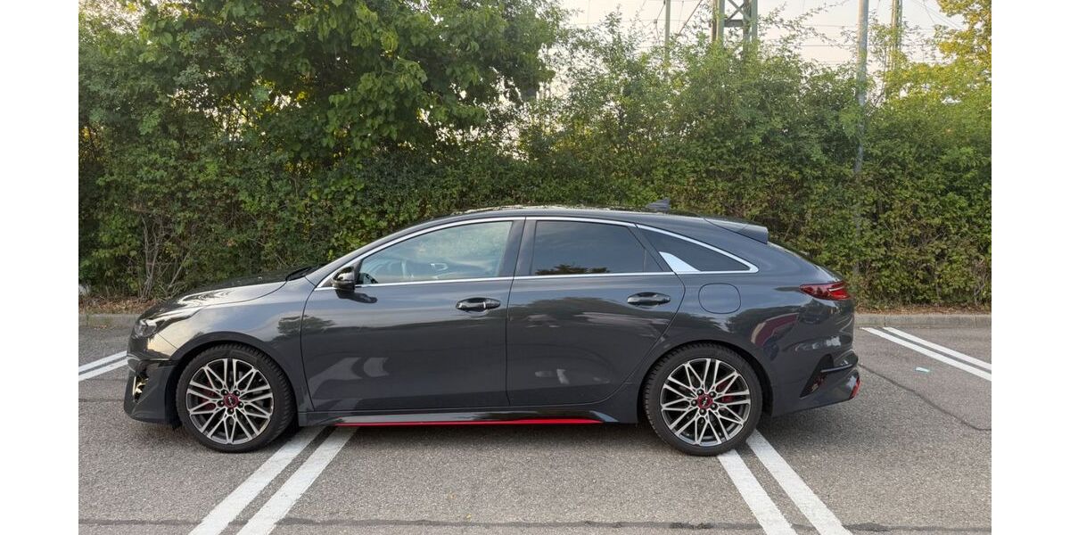 Kia pro ceed / ProCeed 36.400 km 28.890 &euro; Renningen 71272