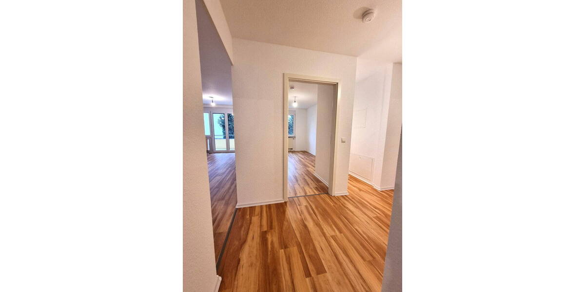 Etagenwohnung Bretten - 3 Zimmer, 83 m&sup2;, 980&euro; | Angebot:26716064