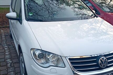 VW Touran 343.000 km 3.700 &euro; Karlsruhe 76139