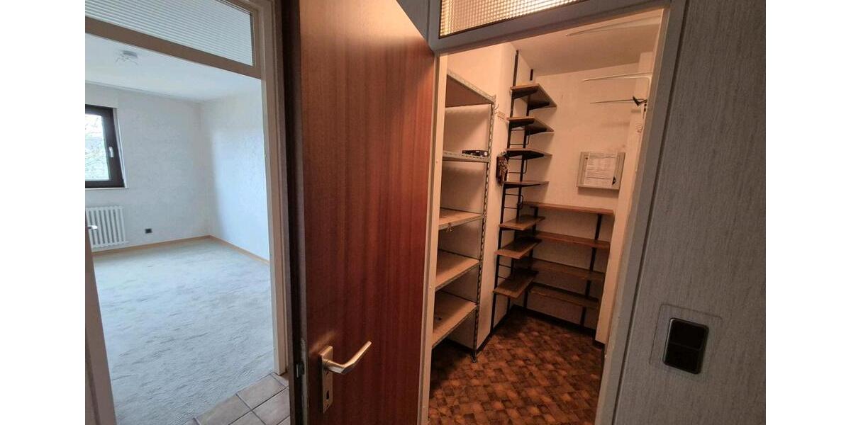 Etagenwohnung Pforzheim Nordstadt - 3.5 Zimmer, 93 m&sup2;, 248.000&euro; | Angebot:25932904