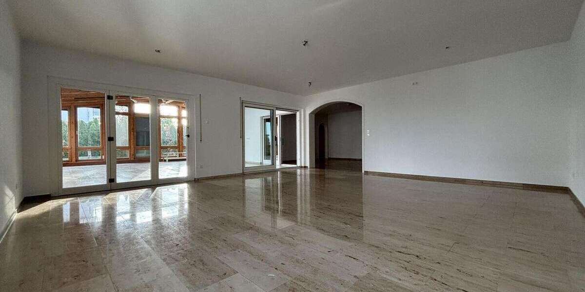 Wohnung zum Mieten in Friolzheim 1.850 € 230 m² 5 zimmer