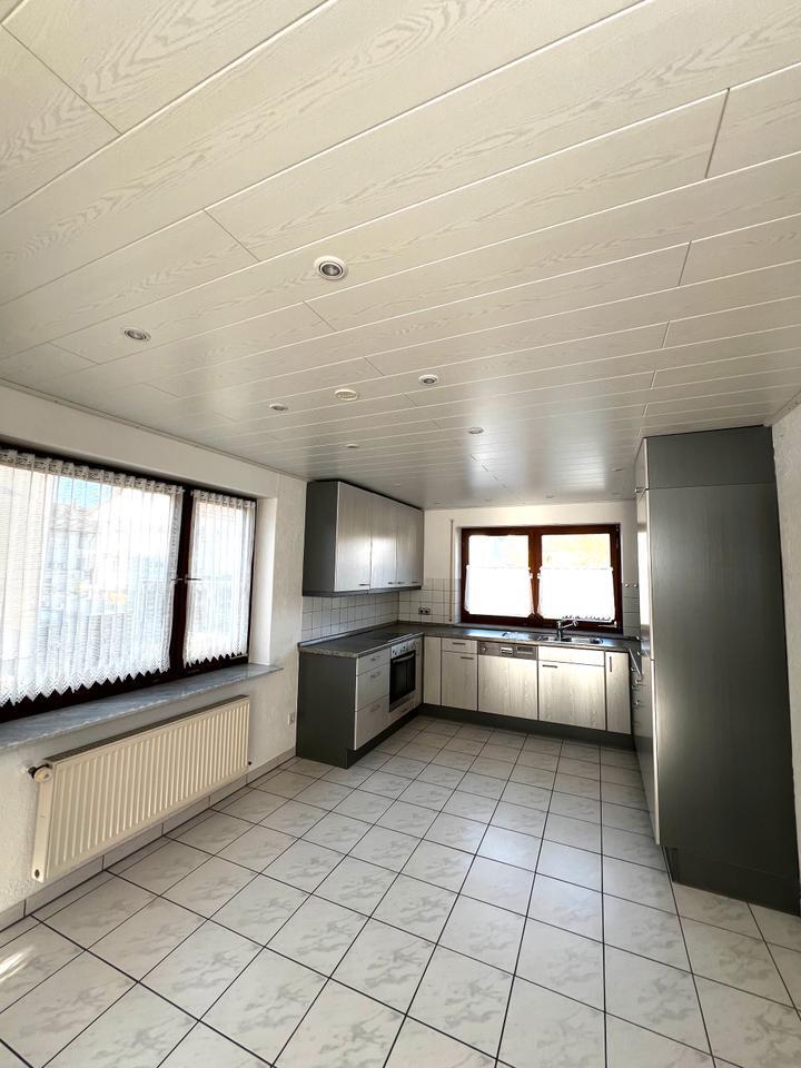 Attraktive und gepflegte 3-Zimmer-Erdgeschoßwohnung mit EBK in K