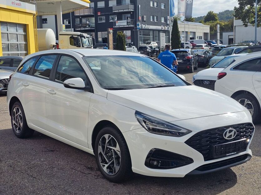 Hyundai i30 16.144 km 18.100 € Leonberg 71229