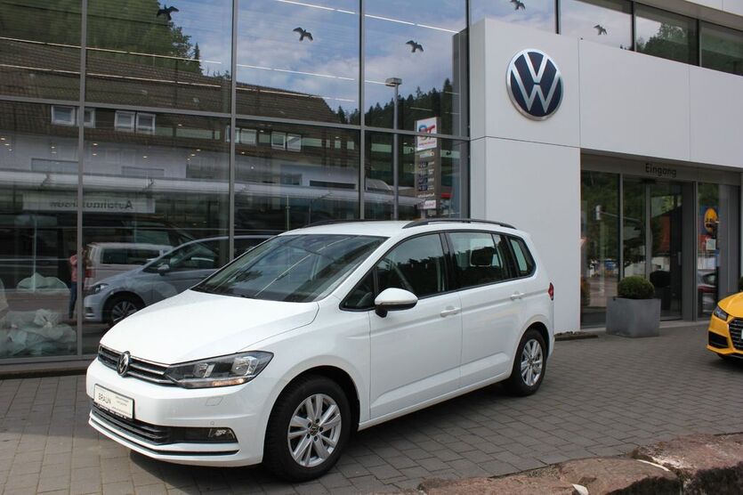 VW Touran 137.890 km 17.990 € Wildberg 72218