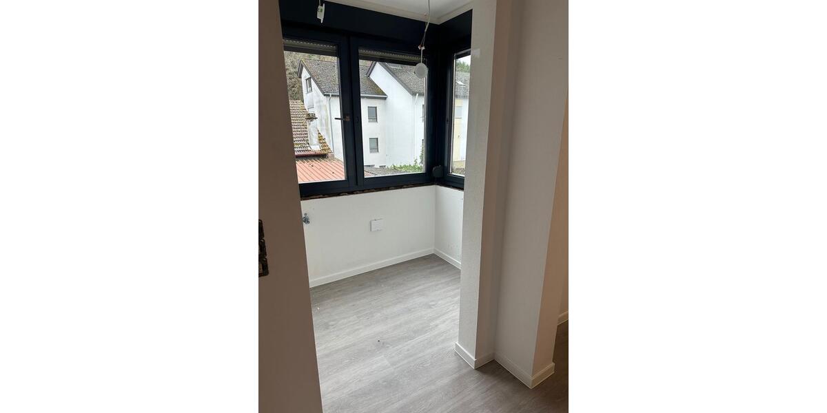 Etagenwohnung Pforzheim Büchenbronn - 2 Zimmer, 65 m&sup2;, 690&euro; | Angebot:25173342