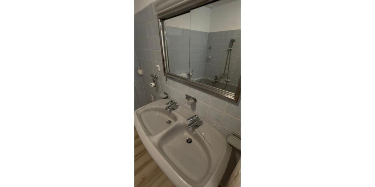 Etagenwohnung Pforzheim Eutingen - 3 Zimmer, 75 m&sup2;, 700&euro; | Angebot:25440879