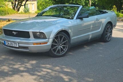 Ford Mustang 152.000 km 12.200 &euro; Höfen an der Enz 75339