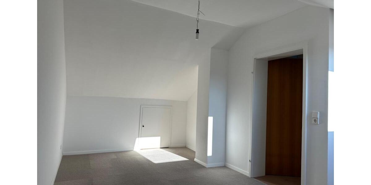 Reihenhaus Magstadt - 4 Zimmer, 112 m&sup2;, 1.600&euro; | Angebot:24528032