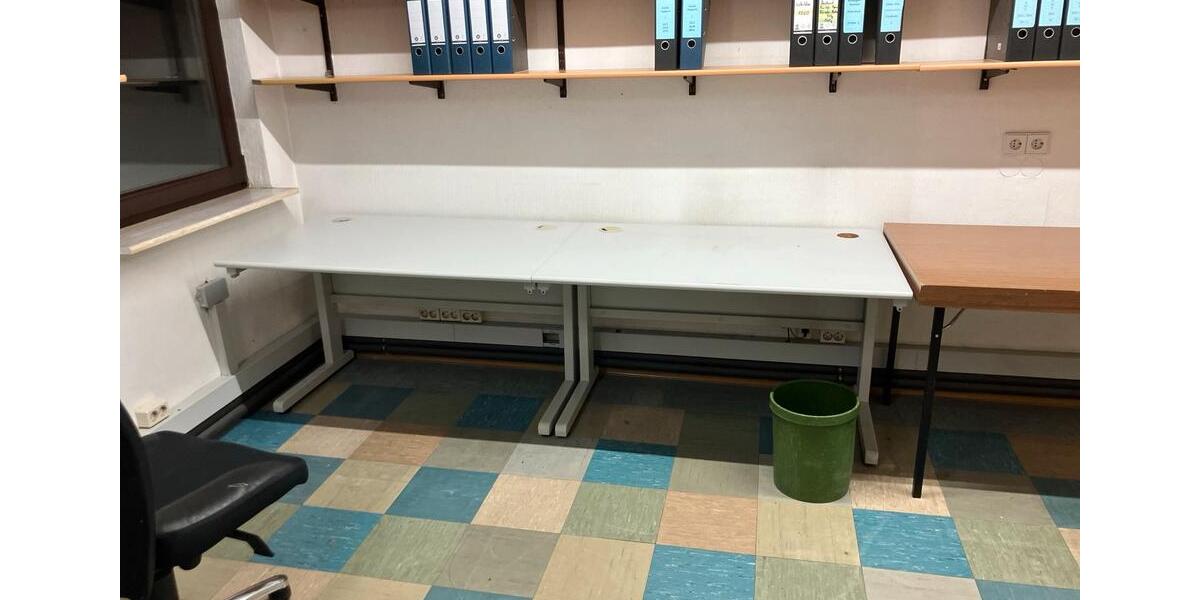 Vermiete Büro Raum ca. 25qm zimmer