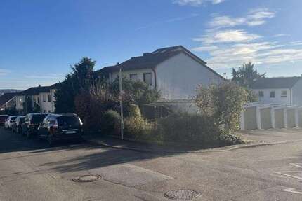 Haus Leonberg - 4.5 Zimmer, 141 m&sup2;, 420.000&euro; | Angebot:25394893