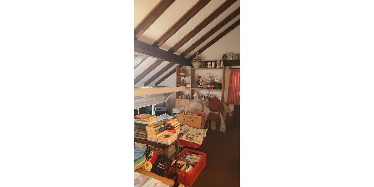 Etagenwohnung Straubenhardt Feldrennach - 9 Zimmer, 188 m&sup2;, 385.000&euro; | Angebot:26293087