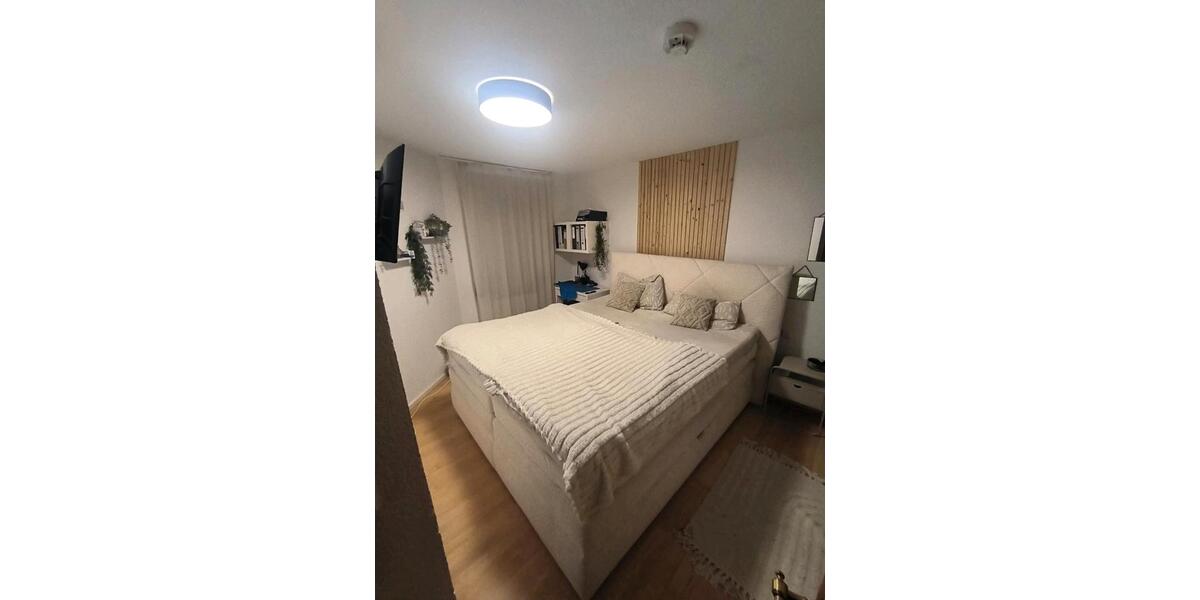 Erdgeschoßwohnung Sachsenheim - 4.5 Zimmer, 88 m&sup2;, 425.000&euro; | Angebot:25561101