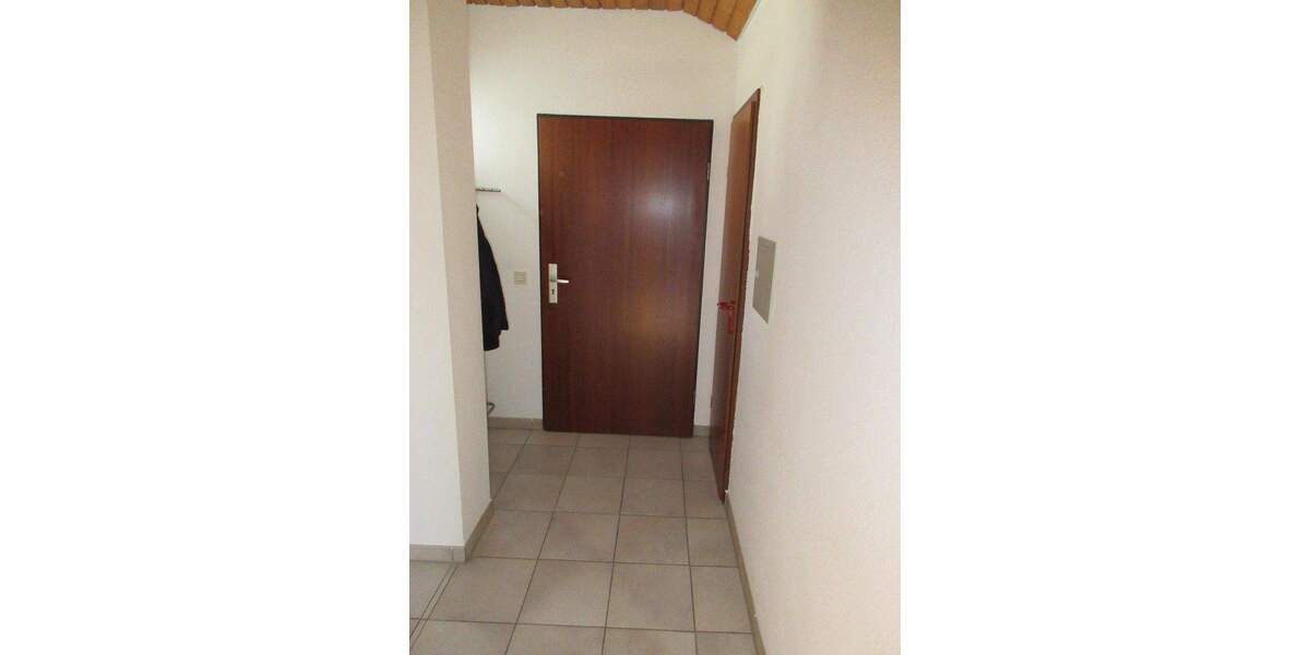 Etagenwohnung Pforzheim Südweststadt - 2 Zimmer, 70 m&sup2;, 755&euro; | Angebot:25745257