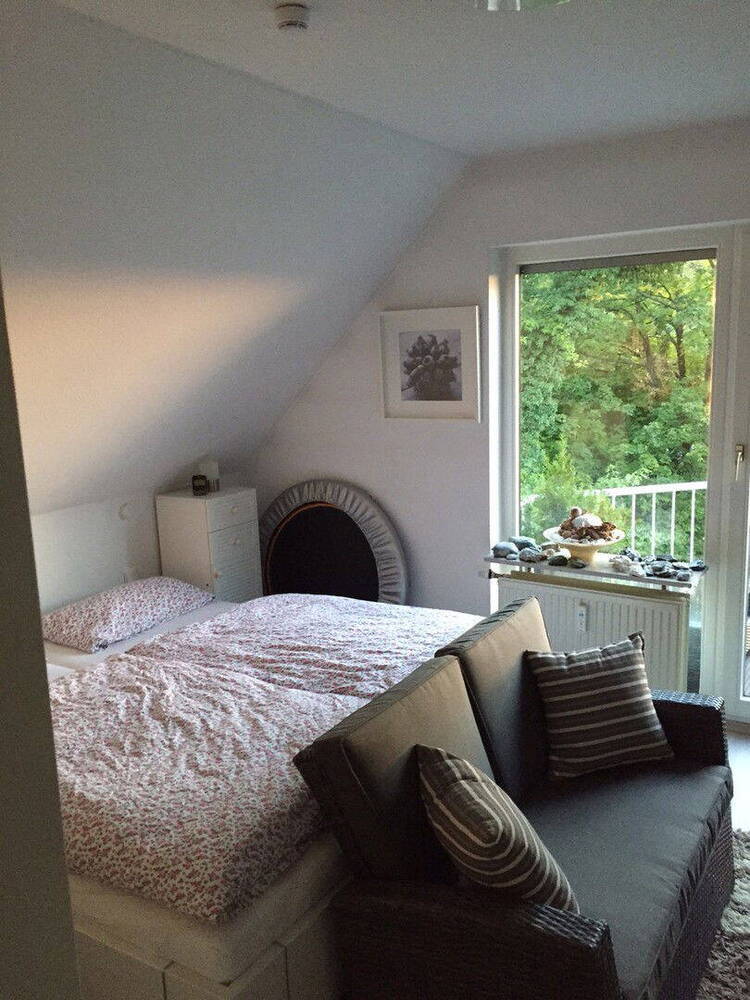 Sonnige 2 Zi Wohnung Gerlingen Panoramastr. mit Balkon + Loggia
