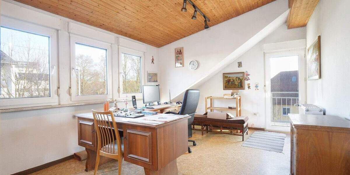 Einfamilienhaus Bretten - 7 Zimmer, 220 m&sup2;, 685.000&euro; | Angebot:25777708