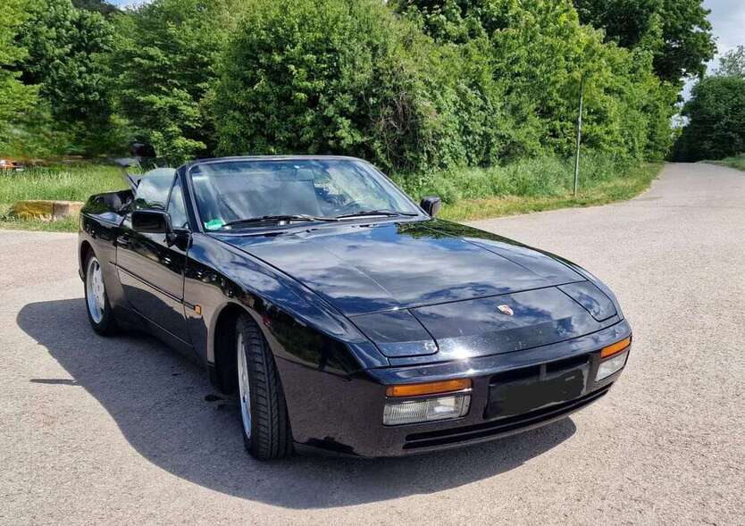944