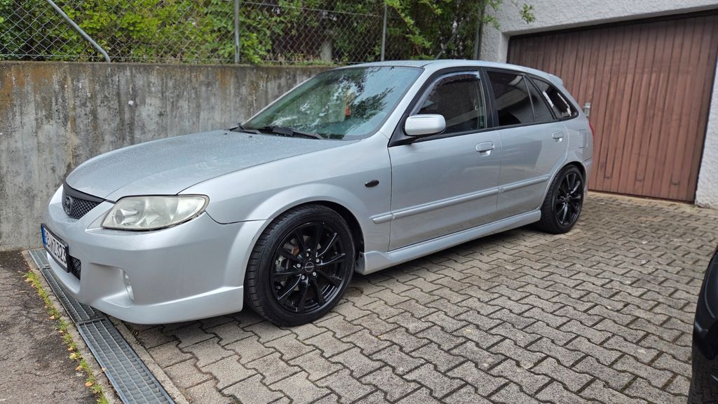 Mazda 323 138.000 km 5.300 &euro; Sindelfingen 71063