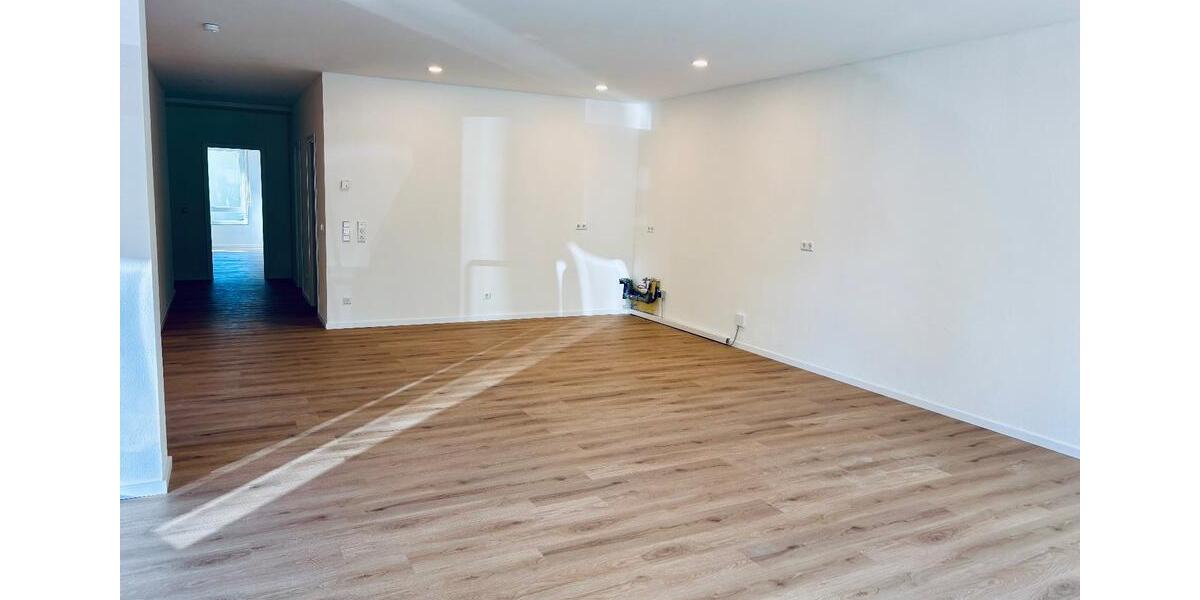 Erdgeschoßwohnung Karlsbad - 3 Zimmer, 152 m&sup2;, 1.150&euro; | Angebot:26326759