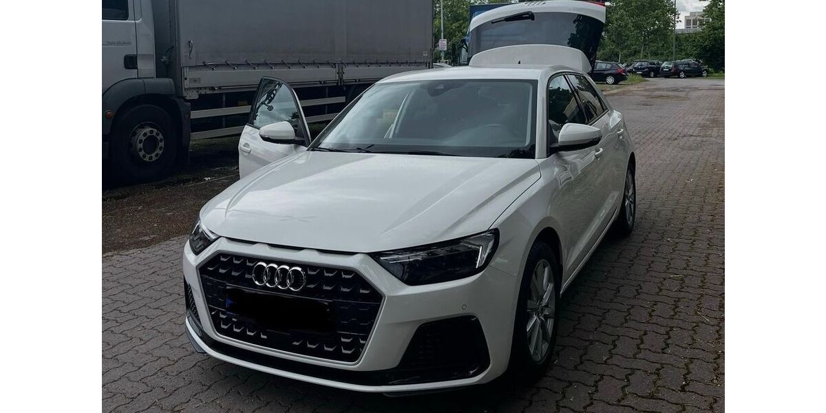 Audi A1 50.000 km 19.900 € Karlsdorf-Neuthard 76689
