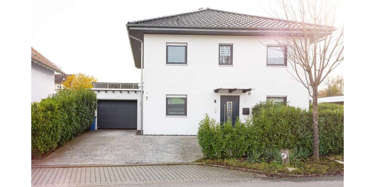 Haus zum Kaufen in Pforzheim 870.000 € 156 m² 5 zimmer