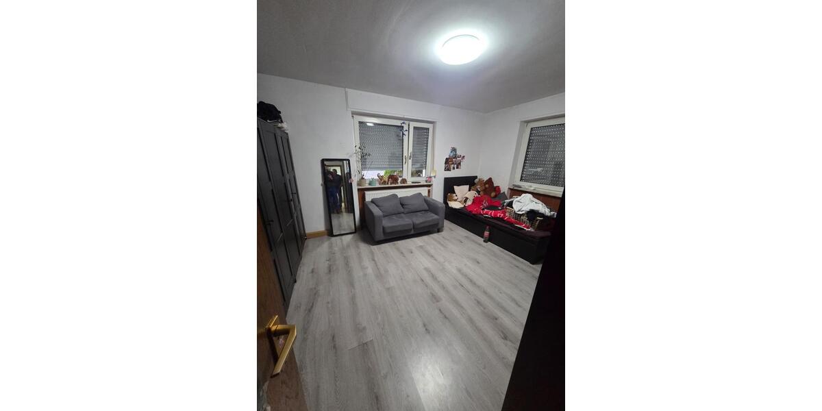 Etagenwohnung Pfinztal - 3 Zimmer, 80 m&sup2;, 800&euro; | Angebot:26156738