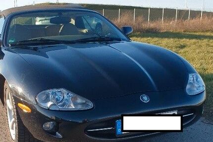 Jaguar XK8