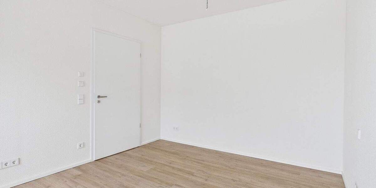 Etagenwohnung Sindelfingen Ost - 2 Zimmer, 71 m&sup2;, 1.330&euro; | Angebot:25671740