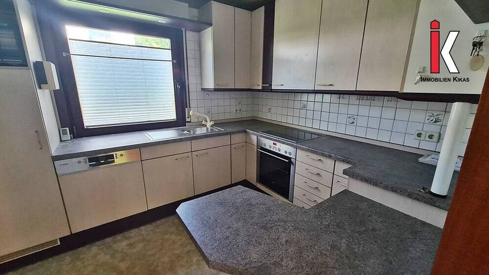 Renovieren und einziehen, Ihr Raum für Ideen!! Doppelhaushälfte in Sindelfingen