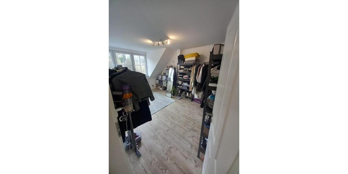 Dachgeschoßwohnung Pforzheim Eutingen - 2.5 Zimmer, 70 m&sup2;, 960&euro; | Angebot:25760599