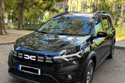 Dacia Jogger 33.800 km 15.999 € Stuttgart 70176