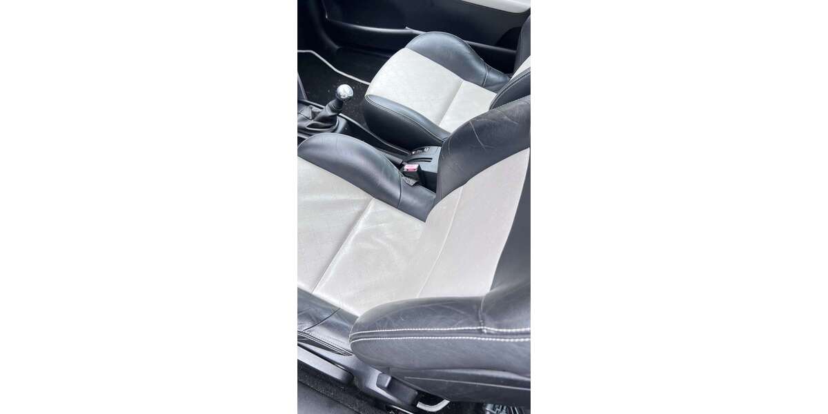 Peugeot 207 149.000 km 1.399 &euro; Schömberg - Langenbrandt 75328