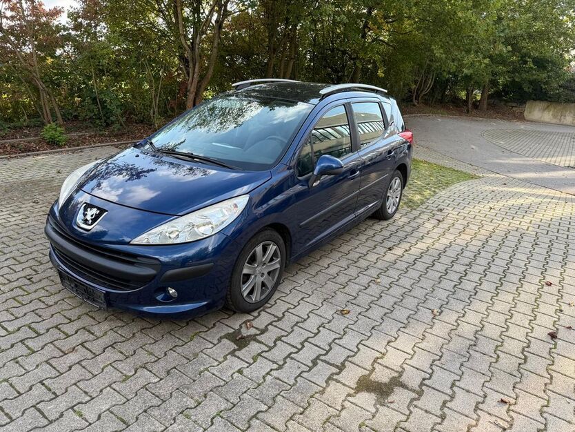 Peugeot 207 138.000 km 900 € Wurmberg 75449