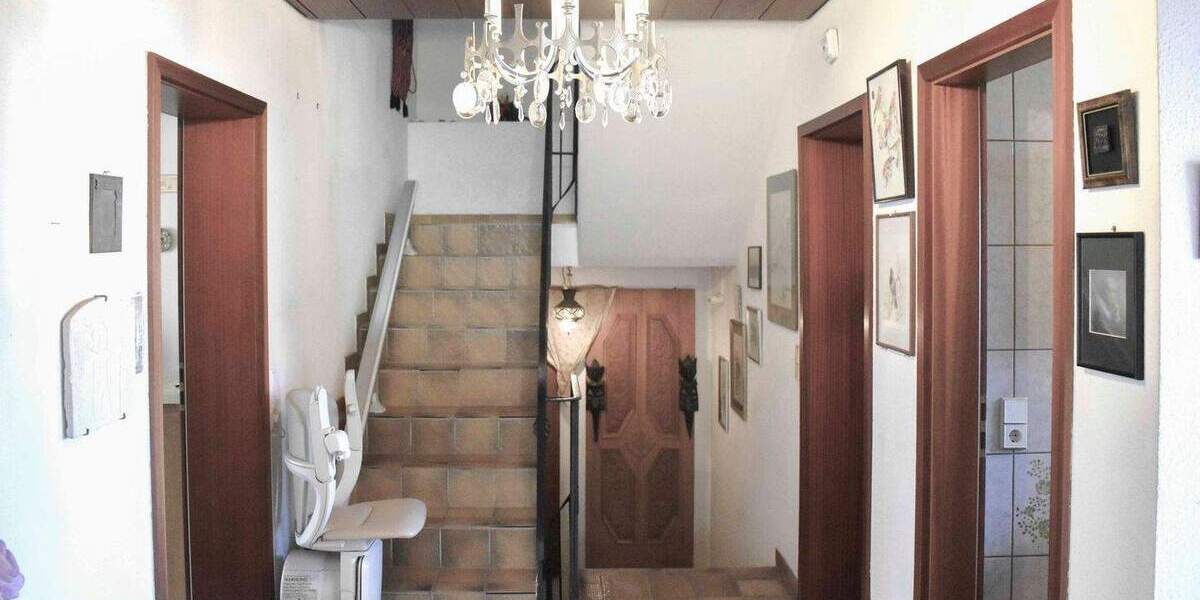 Doppelhaushälfte Bruchsal Untergrombach - 6 Zimmer, 233 m&sup2;, 498.000&euro; | Angebot:25710897