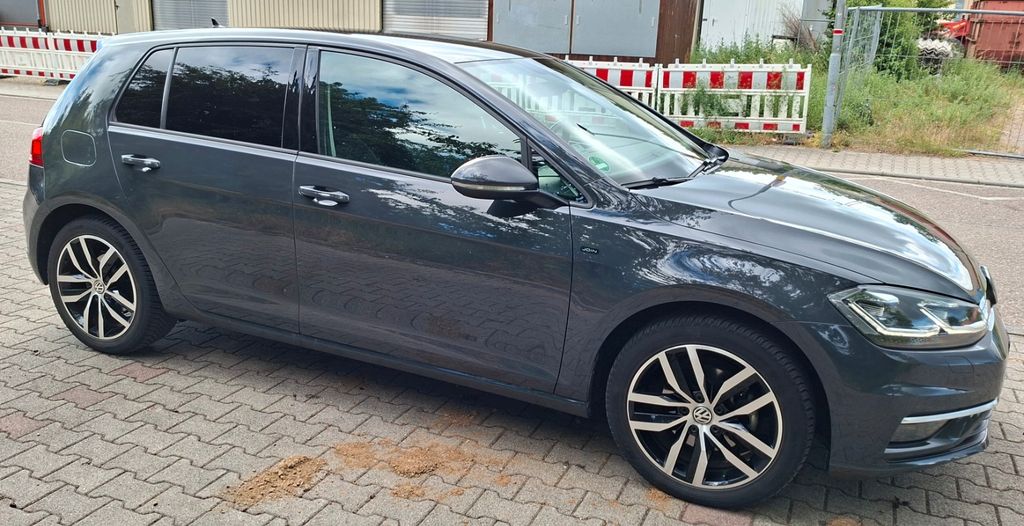 VW Golf 113.000 km 14.900 &euro; Kraichtal 76703