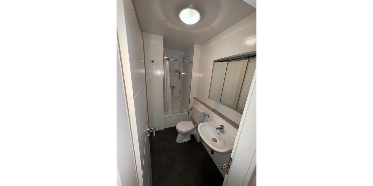 Exckusive 1-Zimmer Wohnung mit Balkon, EBK in Hagsfeld 1 zimmer